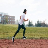 Runner training for 1.5 mile fitness test